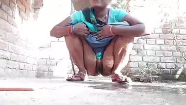 Im Pissing And Fingering Her Cremie Pussy Indian Desi Bhabhi Pissing