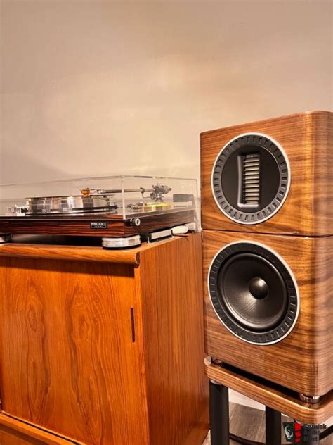 Price Drop Stunningly Beautiful Wharfedale Elysian With Matching Stands Photo