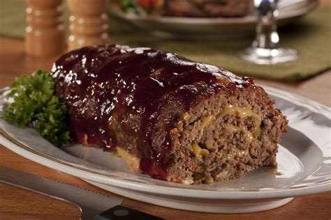 One of my easiest ground beef recipes, it's perfect for a weeknight dinner. Ground Beef Roll | MrFood.com