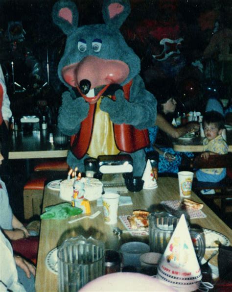 Chuck E Cheese 1986