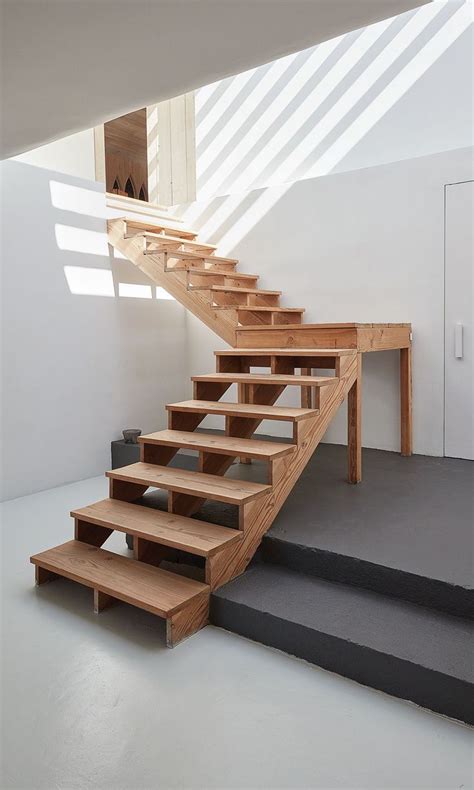 Simple Wooden Staircase Staircase Design Home Stairs Design