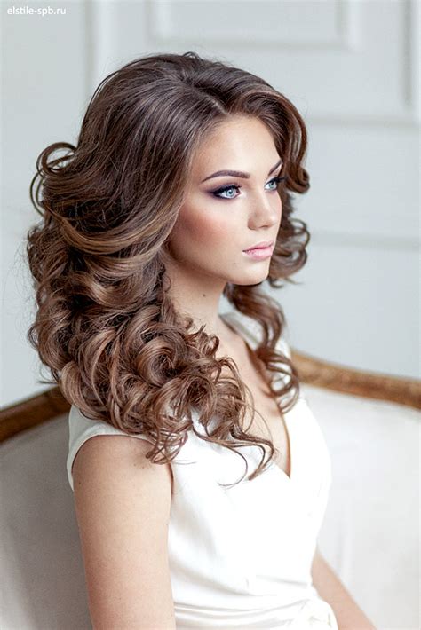 Feel like yourself by wearing your hair down and naturally curly. 40 Best Wedding Hairstyles For Long Hair 2018 - My Stylish Zoo