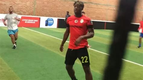 Michy Batshuayi nin Galatasaray forması giydiği anlar yeniden gündemde