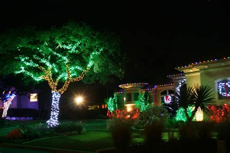 Green Outdoor Christmas Lights 15 Amazing Ways To Illuminate Your