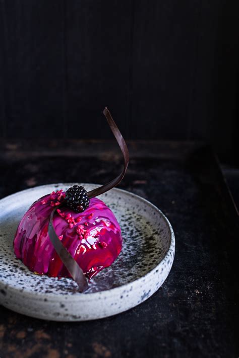 Rezept für einen mirror glaze torte mit 26 cm durchmesser zubereitungszeit: Espresso Mousse Torte mit Mirror Glaze ...