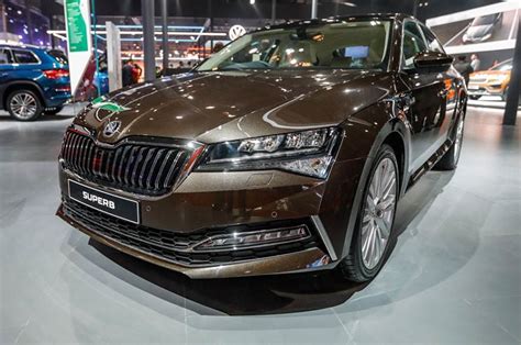 Here's a Variant-Wise Features Details of the 2020 Skoda Superb!