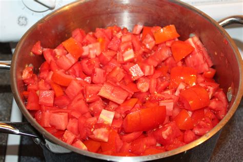 Making Fresh Tomato Juice A Simple Canning Recipe Old World Garden