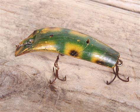 Old Wooden Fishing Lure Wood Fishing Lure Antique Green Fishing