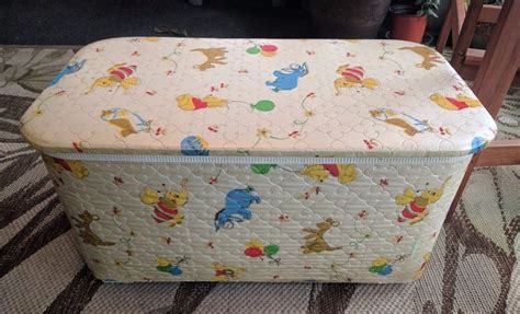 Vintage Winnie The Pooh Toy Box Chest Seat Quilted Design Hinged Top