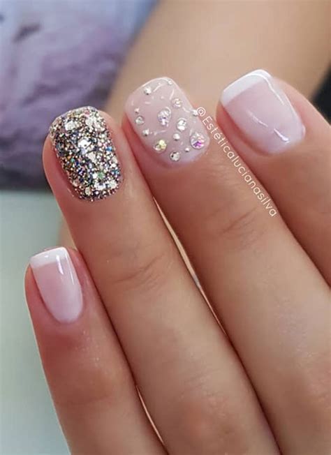 Super Cute Short Nail Ideas For Feminine And Romantic Looks 8