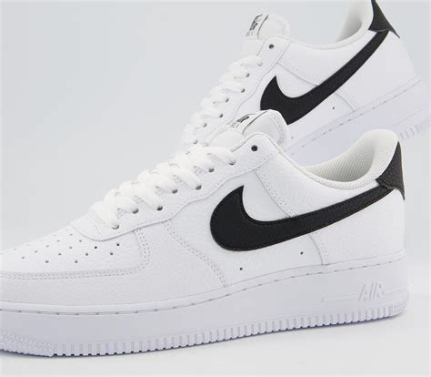 Nike Air Force 1 07 Trainers White Black - His trainers