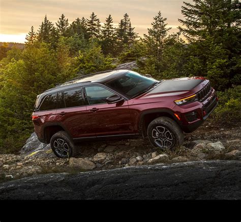 2022 Jeep® Grand Cherokee Capability Towing Capacity And 4x4 Info