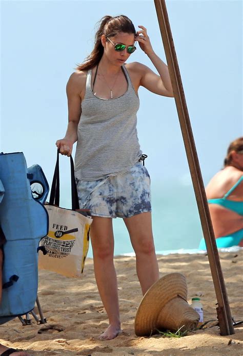 Jessica Biel On The Beach In Maui Hawtcelebs