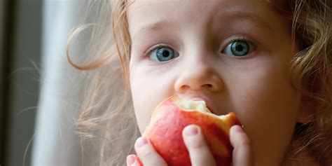 Stop Worrying About Feeding Your Kids Organic Fruit Huffpost