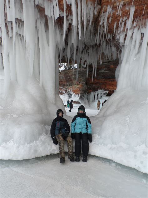 Ice Caves Of Lake Superior Lake Superior Ice Cave Beautiful Places