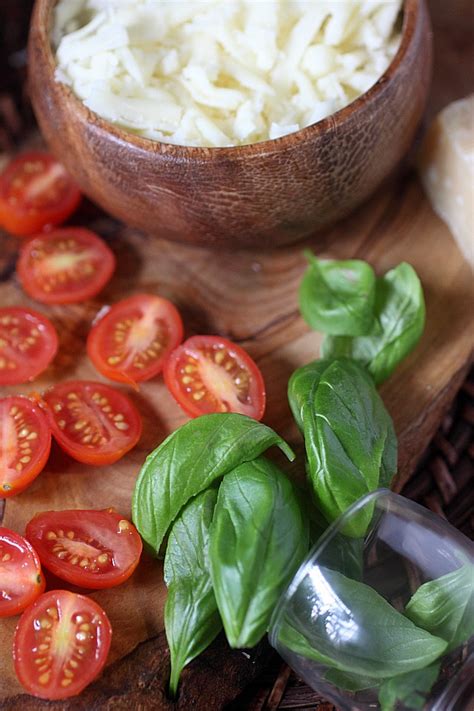 Skillet Margherita Pizza Mind Over Batter