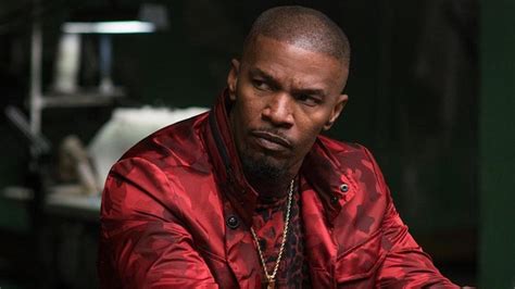 See Jamie Foxx Ready To Fight Vampires In Netflixs Day Shift Giant Freakin Robot