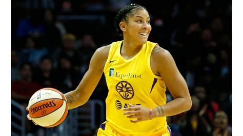 Sparks Candace Parker Re Signs With Turner Earns Wnba Player Of The