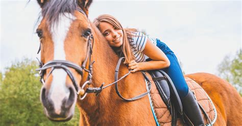 Want To Start Riding Horses A Guide For Your First Riding Lesson