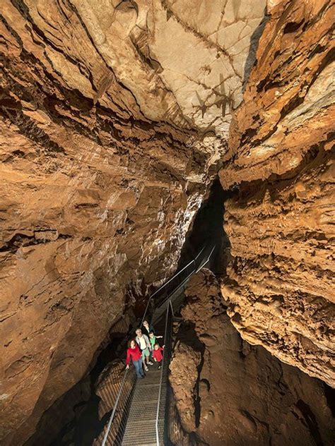 Cave Tours At Indiana Caverns