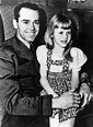 Jane as a child posing with her father, actor Henry Fonda, in 1943 ...
