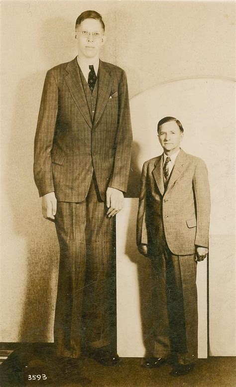 Life And Death Of Robert Wadlow The Worlds Tallest Man Wikiace