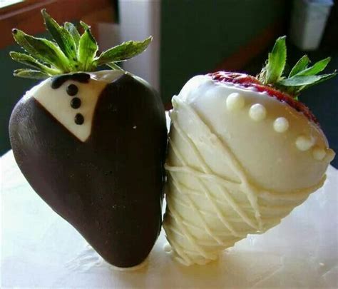 Bride And Groom Chocolate Covered Strawberries Strawberry Cake Pops