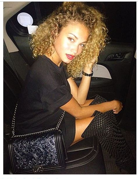 Stephanie Bertram Rose The Hair And Outfit Is Everything Kinky Curly Hair Curly Girl Curly