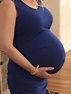 Melissa Rauch Big Pregnant Belly Close Up by BluePreggoDL on DeviantArt