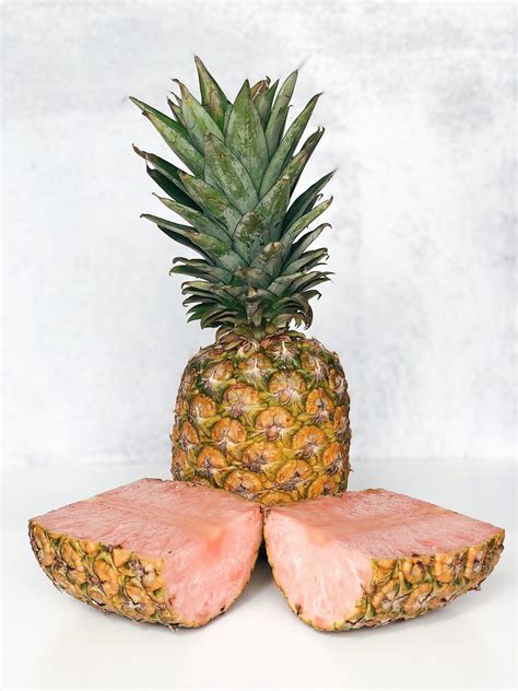 Insider Look What Its Like To Eat A Pink Pineapple Welcome To