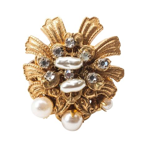 Miriam Haskell Pearl And Diamante Cocktail Ring For Sale At 1stdibs Miriam Haskell Ring