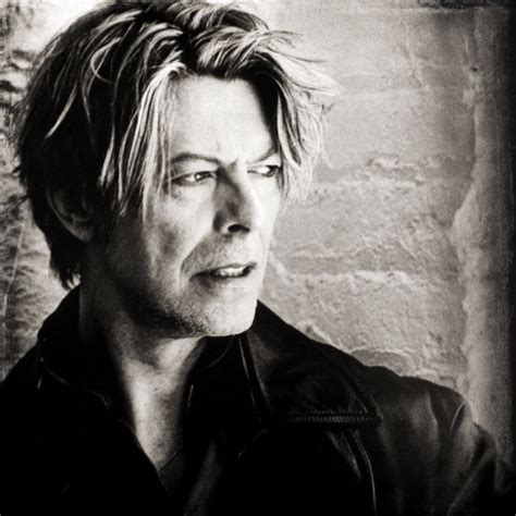 In A Not Dissimilar Vein Desert Sound Colony Take On David Bowies