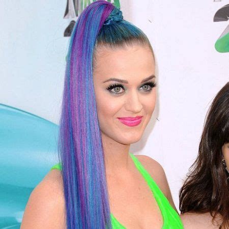 The 'one that got away' singer was in las vegas on friday, january 27 to lend her support to givelove.org, a charitable organization that. Katy Perry unique blue and pink hair with a neon green ...