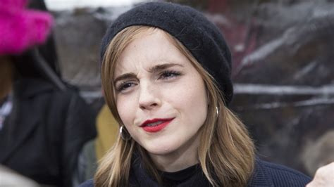 Emma Watson And Amanda Seyfried Are Victims Of The Latest Private Photo Hack Glamour