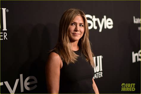 Jennifer Aniston Supports Hairstylist Of The Year Chris Mcmillan At