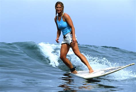 Sports Girl Women Blonde Surfer Wave Surfboard Wallpaper 2202x1500