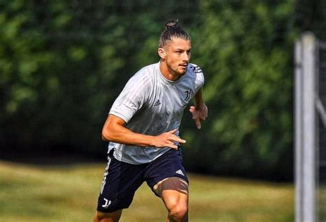 Profil radu dragusin), paginile echipelor (ex. Chi è Radu Dragusin, il 18enne convocato da Pirlo nella Juventus che si ispira a Van Dijk