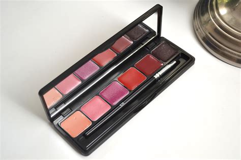 E L F Cosmetics Runway Ready Lip Palette Swatches And Review Aquaheart