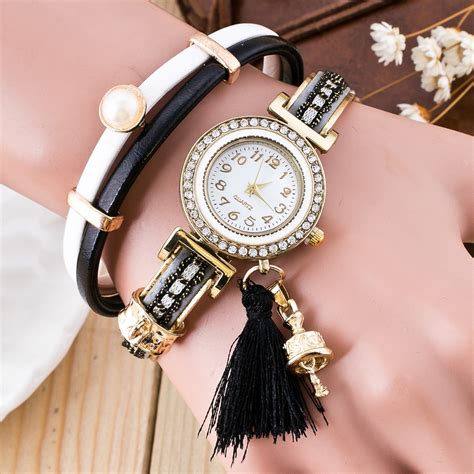 New fashion ladies girl Bracelet Watch Leather Strap casual crystal wristwatch dress Women Watch 