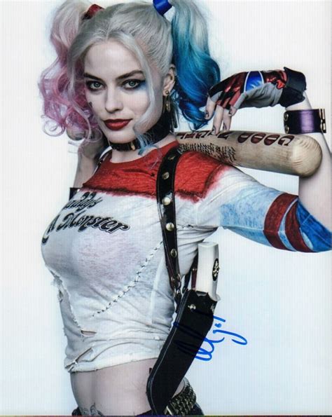 Early in birds of prey, there's a fantastical scene that places its star in a curious lineage. Margot Robbie Harley Quinn Suicide Squad Signed 8x10 Photo