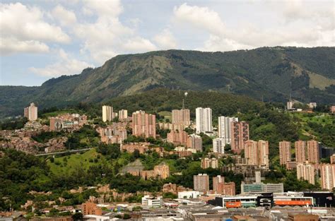 5 Best Neighborhoods And Areas In Medellin 2024 Guide