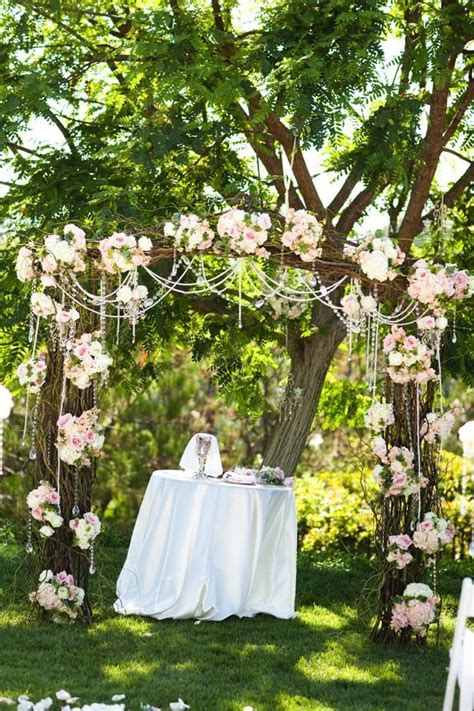 21 Amazing Wedding Arch Canopy Ideas Wedding Arbors Beautiful