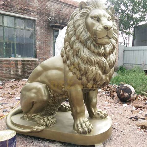 Outdoor Lion Garden Statues Glass Fiber Reinforced Plastic Decoration