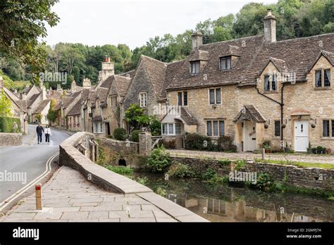 Castle Combe Wiltshire England Hi Res Stock Photography And Images Alamy