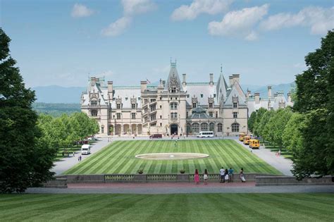 Gorgeous U S Castles That Are Fit For A Fairy Tale