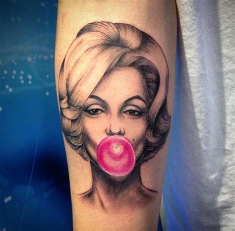 45 Iconic Marilyn Monroe Tattoos That Will Leave You In Awe TattooBlend