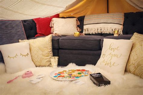 How To Build The Ultimate Blanket Fort ⛺️ Blanket Fort Diy Blanket