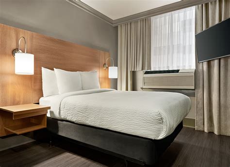 Stansted days inn hotel | holiday extras. Downtown Vancouver Hotel Rooms | Days Inn Vancouver
