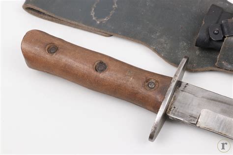 Ratisbons Italian M39 Combat Knife And Austrian Trench Knife M17