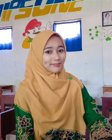 Media Santri Putri Indonesias Instagram Photo “karena Tak Semua Bunga